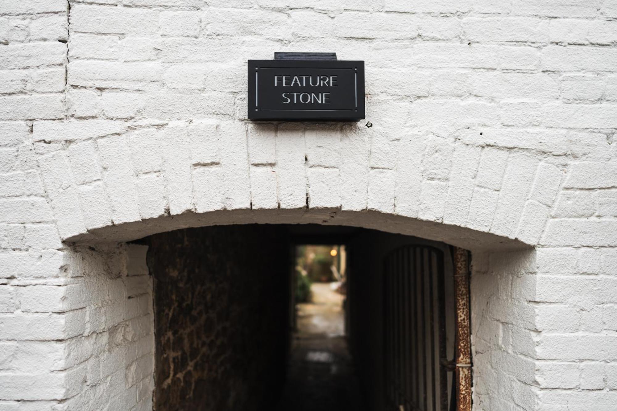 Feature Stone, Stunning Apartment, 2 X King Beds And Single, Sleeps 5 Castle Cary Exterior photo